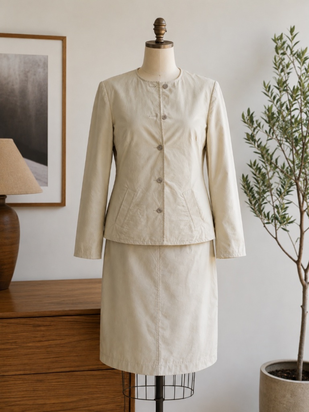 Vintage 90’s Innovare Minimalist Made in Canada Skirt Suit Set 2pc Beige, Sz 6/8